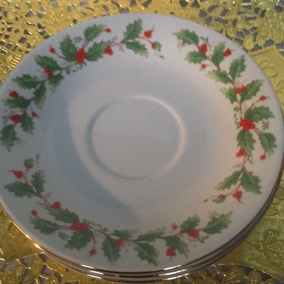 Vintage 1980s China Pearl Fine China, Noel Pattern, 4 Saucers - Picture 2 of 4
